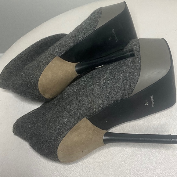 CARVELA Kurt Geiger Grey Flannel Platform Booties - Picture 5 of 6